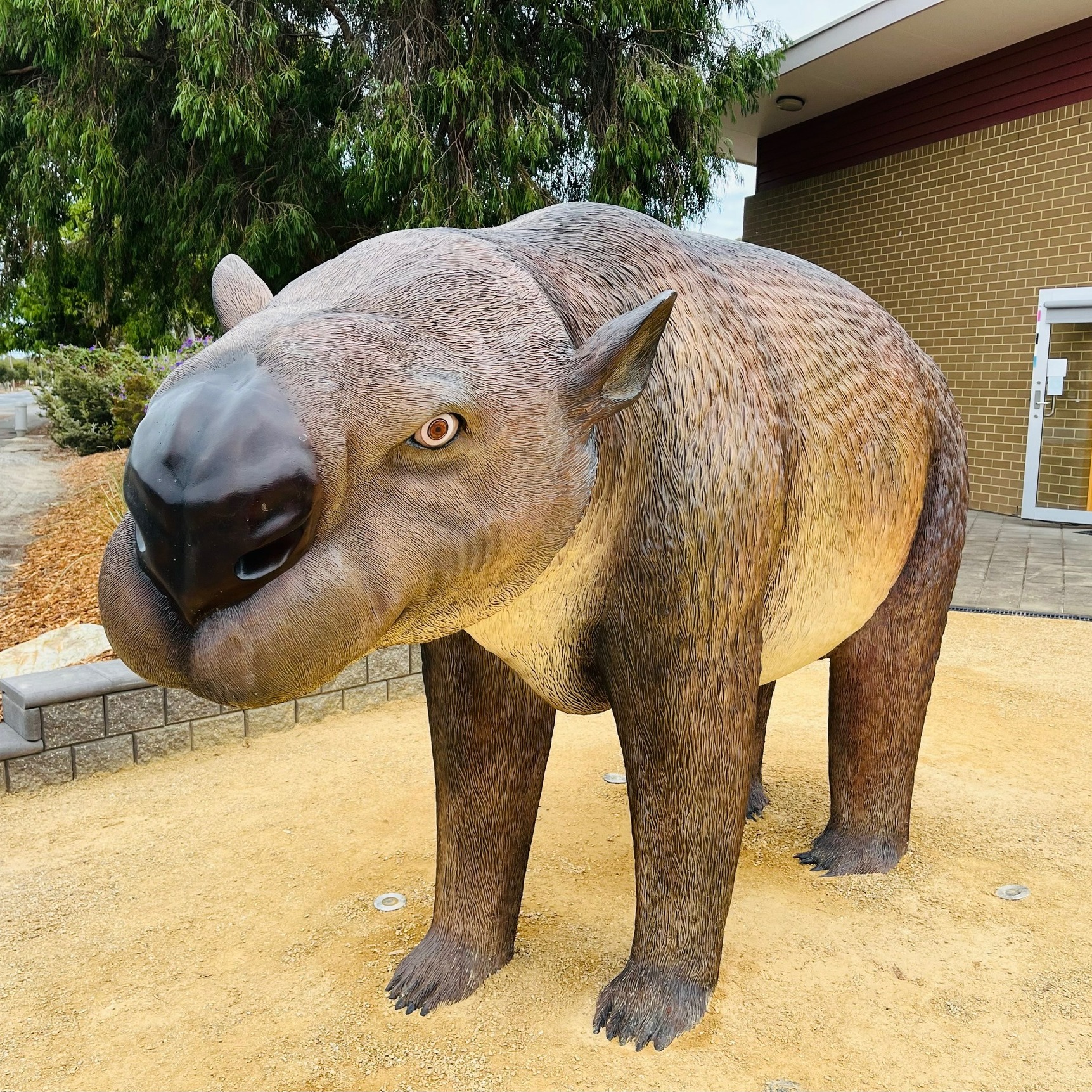 Image of a life size sculpture of a diprotodon